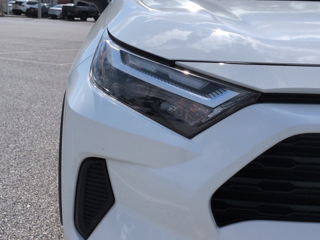 Certified 2025 Toyota RAV4 LE FWD image 10
