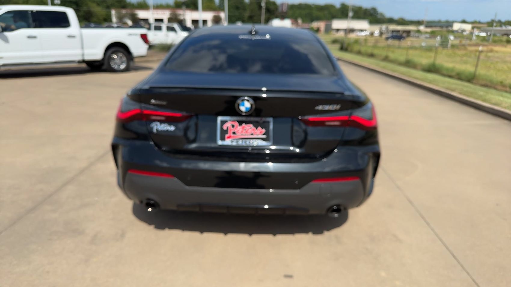 Used 2022 BMW 430i xDrive Coupe w/ M Sport Package AWD/4WD image 8