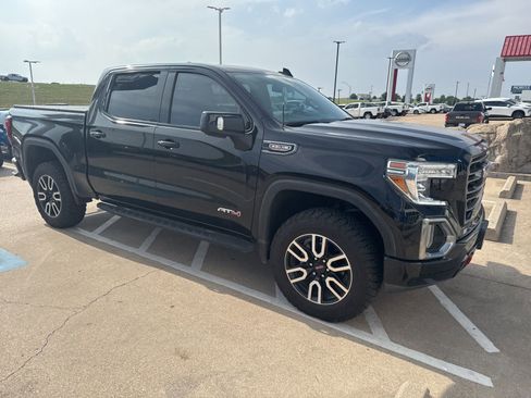 Used 2021 GMC Sierra 1500 AT4 w/ AT4 Preferred Package AWD/4WD image 9