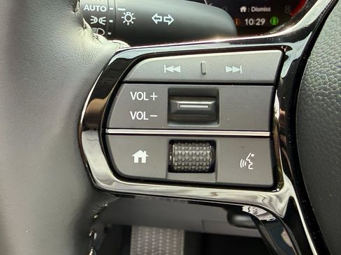 New 2026 Honda HR-V EX-L image 18