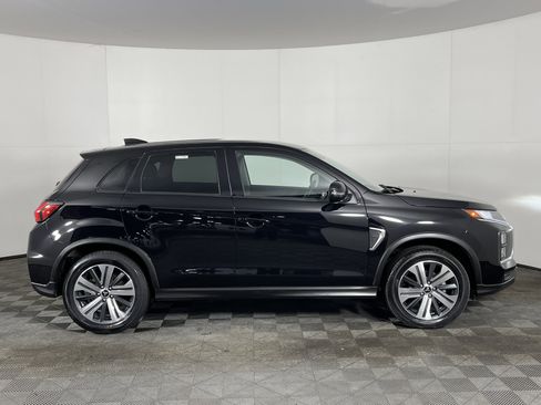 Used 2024 Mitsubishi Outlander Sport SE image 5