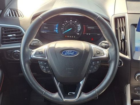 Certified 2020 Ford Edge ST-Line w/ Cold Weather Package AWD/4WD image 29