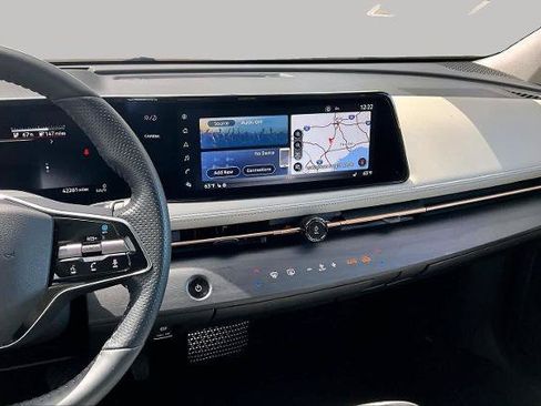 Certified 2023 Nissan Ariya FWD image 6