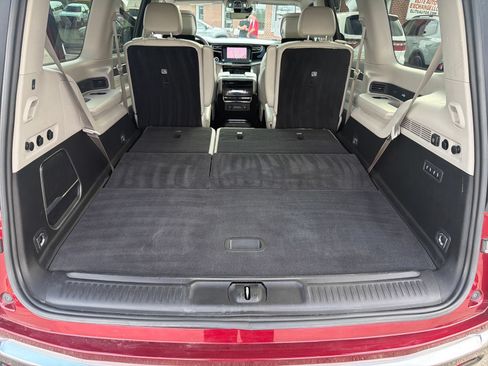 Used 2022 Jeep Wagoneer Series III w/ Premium Group I AWD/4WD image 27