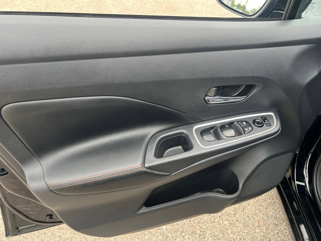 Certified 2025 Nissan Versa SR w/ Trunk Package FWD image 7
