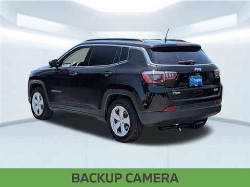 Used 2019 Jeep Compass Latitude FWD image 5