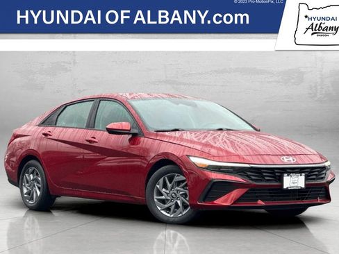 Certified 2024 Hyundai Elantra SEL image 1