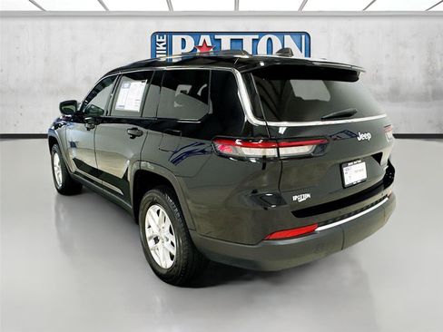 Used 2023 Jeep Grand Cherokee L Laredo image 5