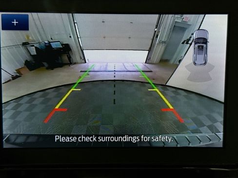 Used 2023 Ford Explorer XLT image 13