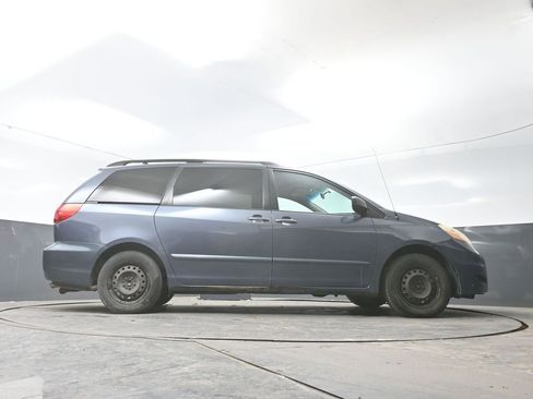 Used 2008 Toyota Sienna LE FWD image 46