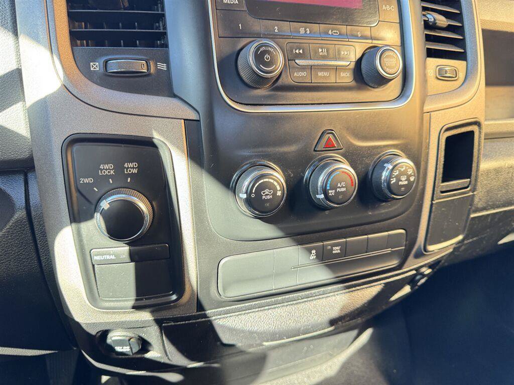 Used 2016 RAM 1500 ST w/ SXT Appearance Group AWD/4WD image 18