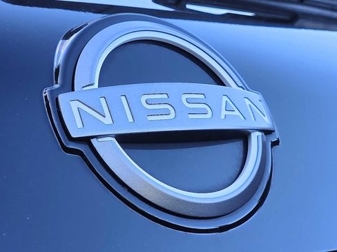 Used 2022 Nissan Rogue S image 28