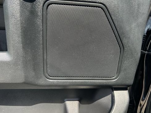 Used 2018 Ford F150 XLT w/ Equipment Group 302A Luxury AWD/4WD image 12