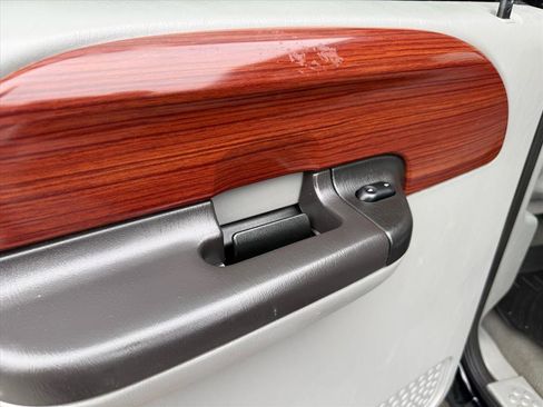 Used 2006 Ford F350 Lariat image 27