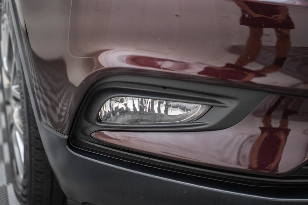 Used 2018 Buick Encore Sport Touring w/ Safety Package FWD image 12