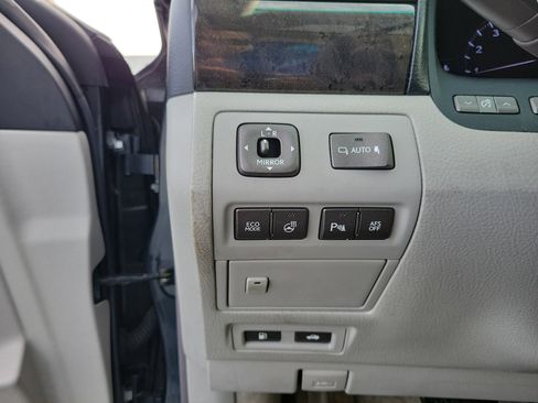 Used 2011 Lexus LS 460 AWD w/ Luxury Value Edition image 20