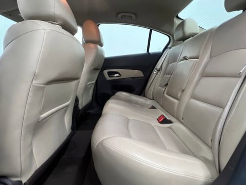 Used 2016 Chevrolet Cruze LT image 24
