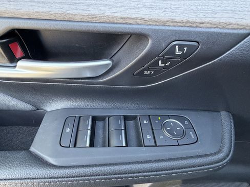 Used 2026 Toyota Grand Highlander FWD image 14