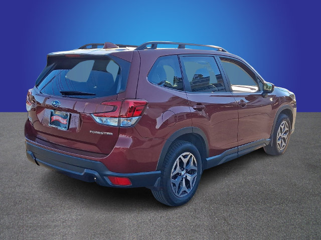 Certified 2023 Subaru Forester Premium AWD/4WD image 5
