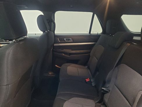 Used 2018 Ford Explorer XLT w/ Class II Trailer Tow Package image 18