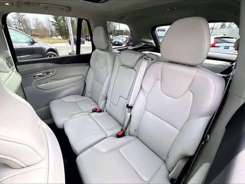 Certified 2024 Volvo XC90 B6 Plus w/ Protection Package Premier image 20