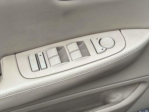 Used 2007 Cadillac DTS Luxury I w/ Sun And Sound Package image 17