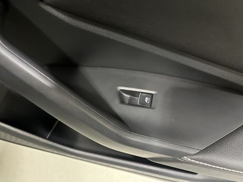 Certified 2024 Volkswagen Jetta Sport FWD image 38