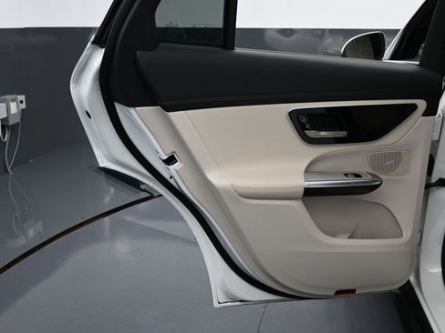 Used 2023 Mercedes-Benz GLC 300 image 38