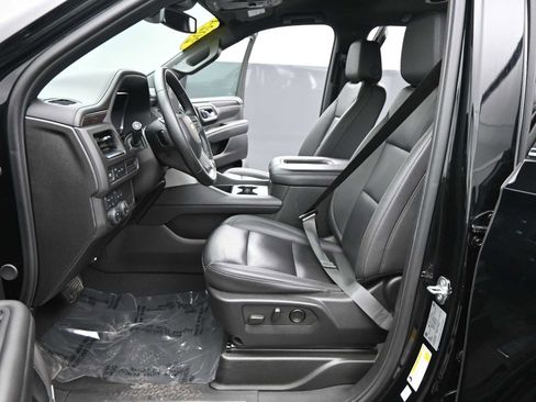 Used 2024 Chevrolet Suburban LT image 20