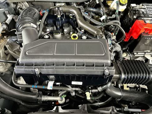 Certified 2025 Ford Escape Active AWD/4WD image 9