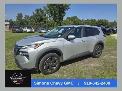 Used 2024 Nissan Rogue SV AWD/4WD image 1
