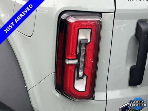 Used 2023 Ford Bronco Wildtrak AWD/4WD image 6