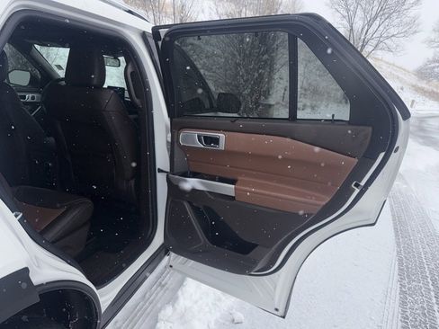 Certified 2021 Ford Explorer King Ranch w/ Premium Technology Package image 20