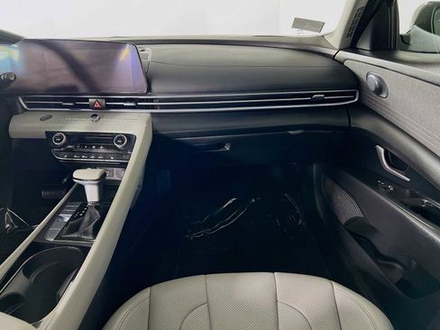 Certified 2024 Hyundai Elantra Limited image 25