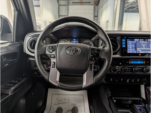 Used 2019 Toyota Tacoma TRD Pro AWD/4WD image 12