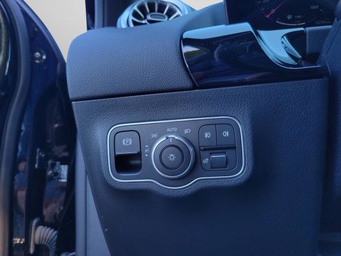 Certified 2025 Mercedes-Benz GLA 250 image 25