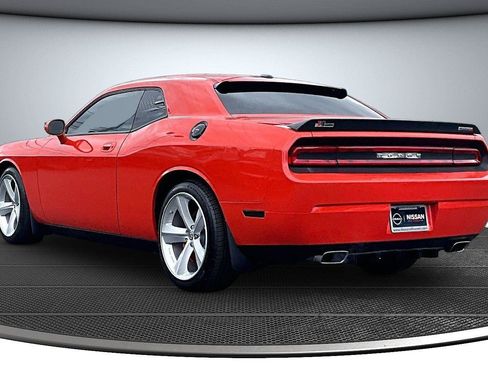 Used 2009 Dodge Challenger SRT8 w/ SRT Option Group II RWD image 5