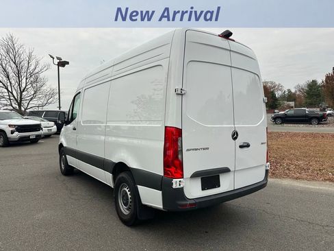 Used 2025 Mercedes-Benz Sprinter 2500 image 4