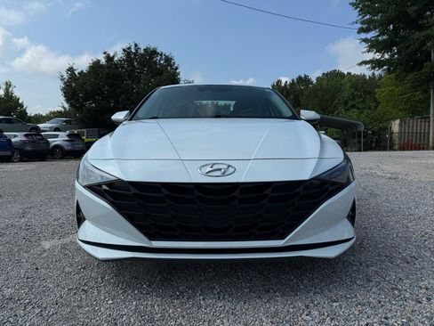Used 2021 Hyundai Elantra SEL FWD image 2