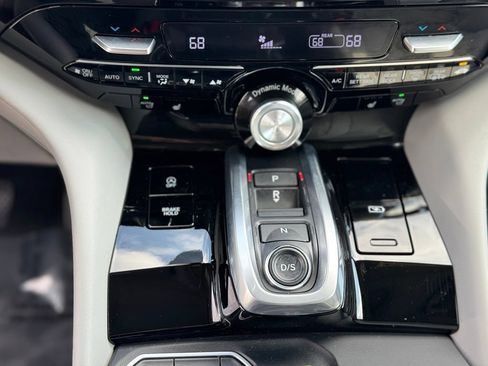 Used 2023 Acura MDX SH-AWD w/ Technology Package image 19