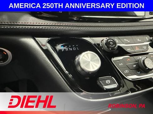 New 2027 Chrysler Pacifica Select FWD image 36