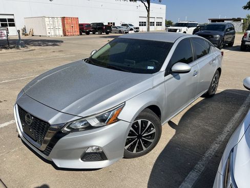 Used 2020 Nissan Altima 2.5 S FWD image 1