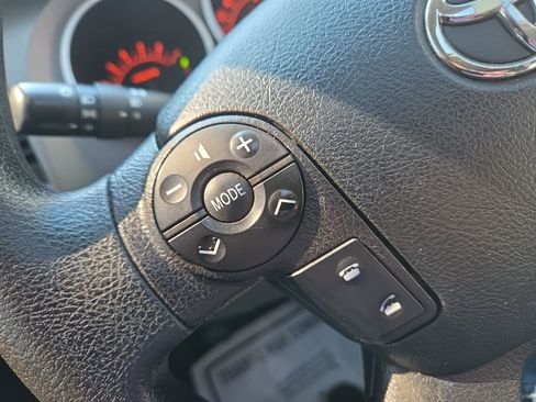 Used 2013 Toyota Tundra 4x4 CrewMax w/ SR5 Pkg image 26