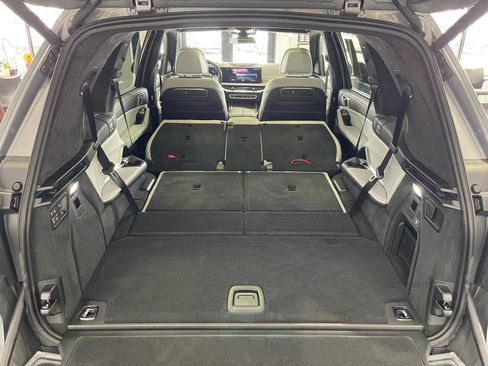 Used 2023 BMW X7 xDrive40i w/ Executive Package AWD/4WD image 38