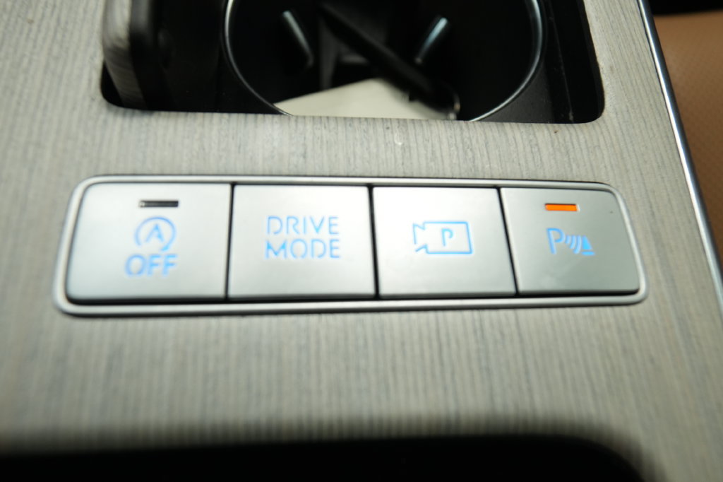 Used 2025 Genesis G80 2.5T Advanced AWD/4WD image 36