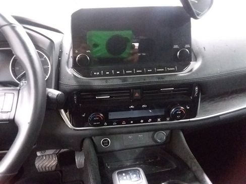 Used 2021 Nissan Rogue SL w/ Premium Package FWD image 12