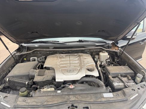 Used 2019 Toyota Land Cruiser AWD/4WD image 21