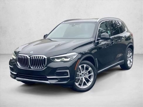 Used 2023 BMW X5 xDrive40i w/ Premium Package image 1