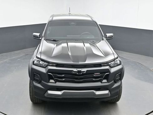 Used 2023 Chevrolet Colorado Trail Boss w/ Technology Package AWD/4WD image 32