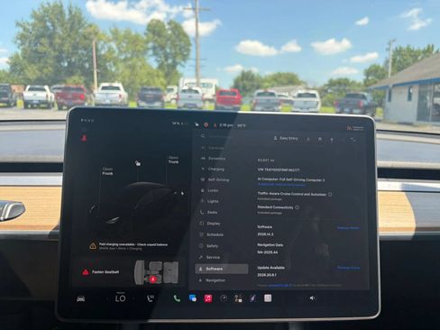 Used 2022 Tesla Model Y Performance AWD/4WD image 11